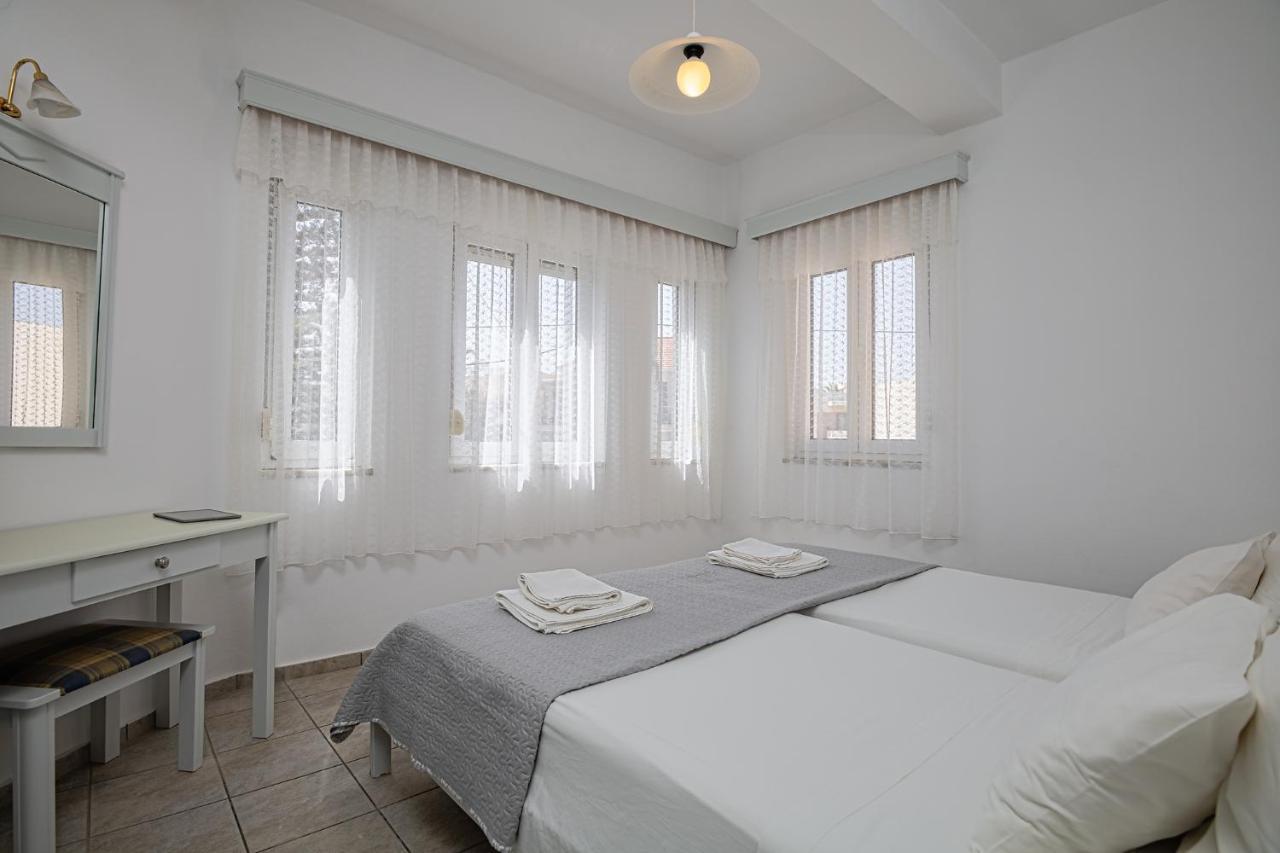 Marias Studios And Apartments Platanés Стая снимка