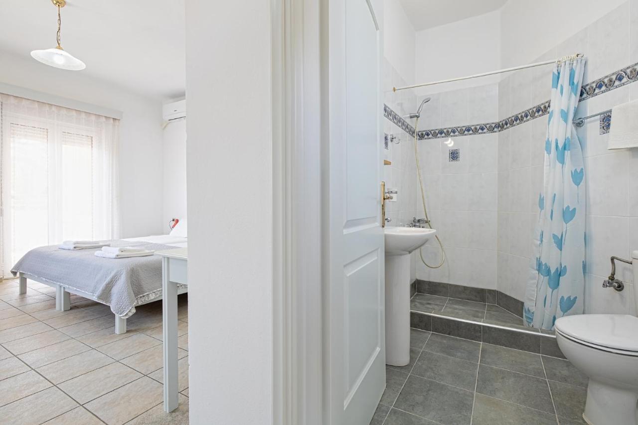 Marias Studios And Apartments Platanés Екстериор снимка